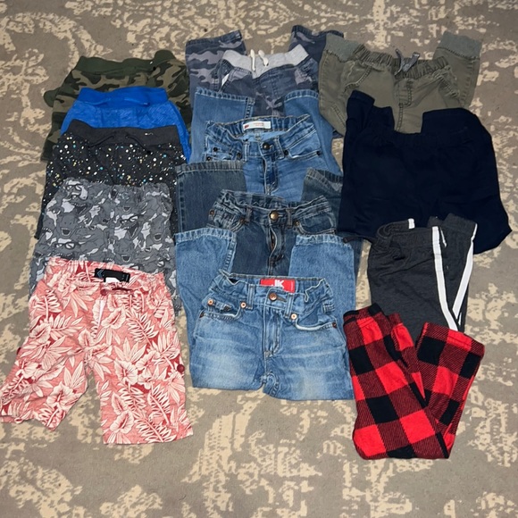 Boys bottoms bundle - Picture 1 of 3